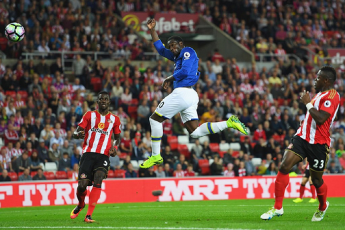 Premier League, Lukaku's back on business: l'Everton trionfa 0-3 allo Stadium of Light