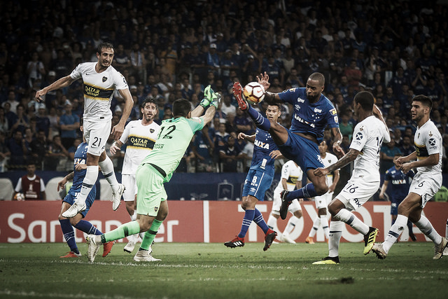 Cruzeiro marca, mas Boca Juniors empata e avança às semifinais da Libertadores   