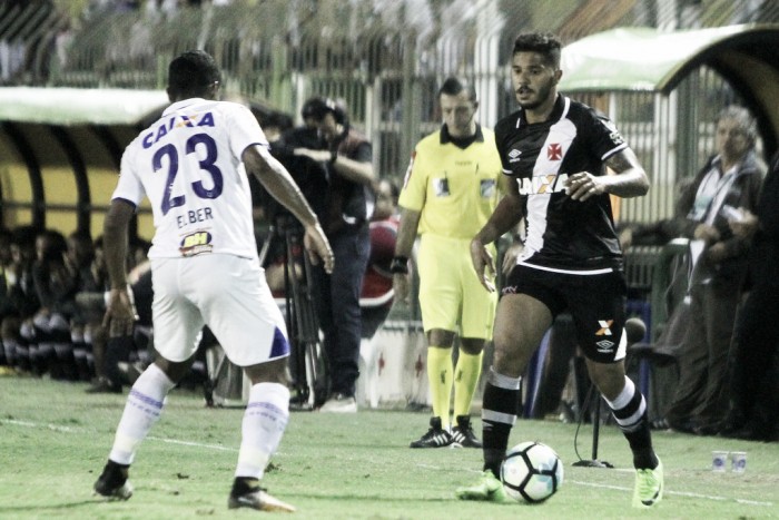 Em clima de férias, Cruzeiro duela com 'esperançoso' Vasco no Mineirão