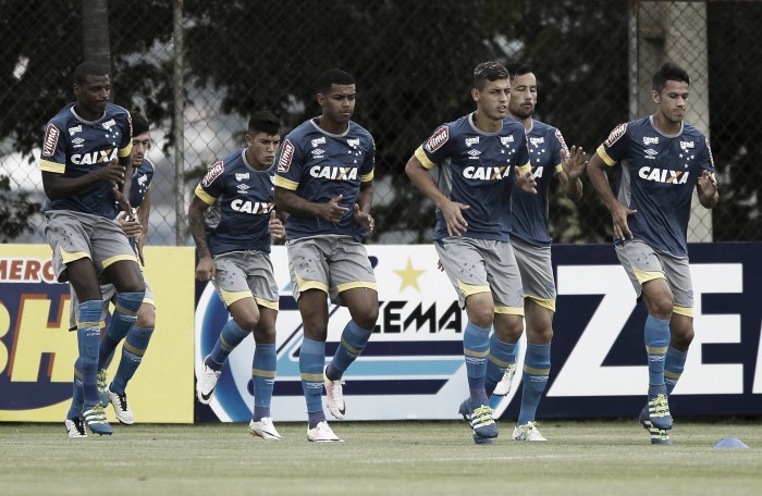 Cruzeiro realiza último treino na Toca II e Paulo Bento relaciona 23 atletas para enfrentar Botafogo