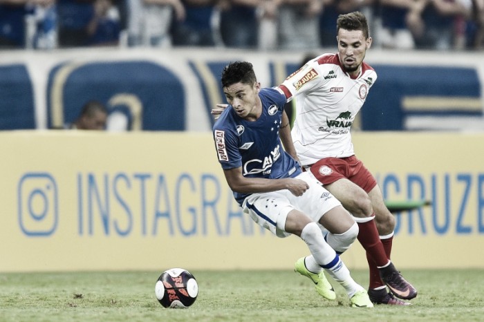 Cruzeiro tropeça no Mineirão, empata com Tombense e se distancia do Atlético-MG