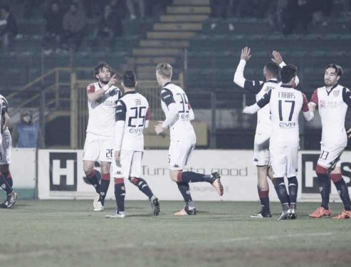 Avellino 1-2 Cagliari: Late Cerri strike downs ten man Lupi