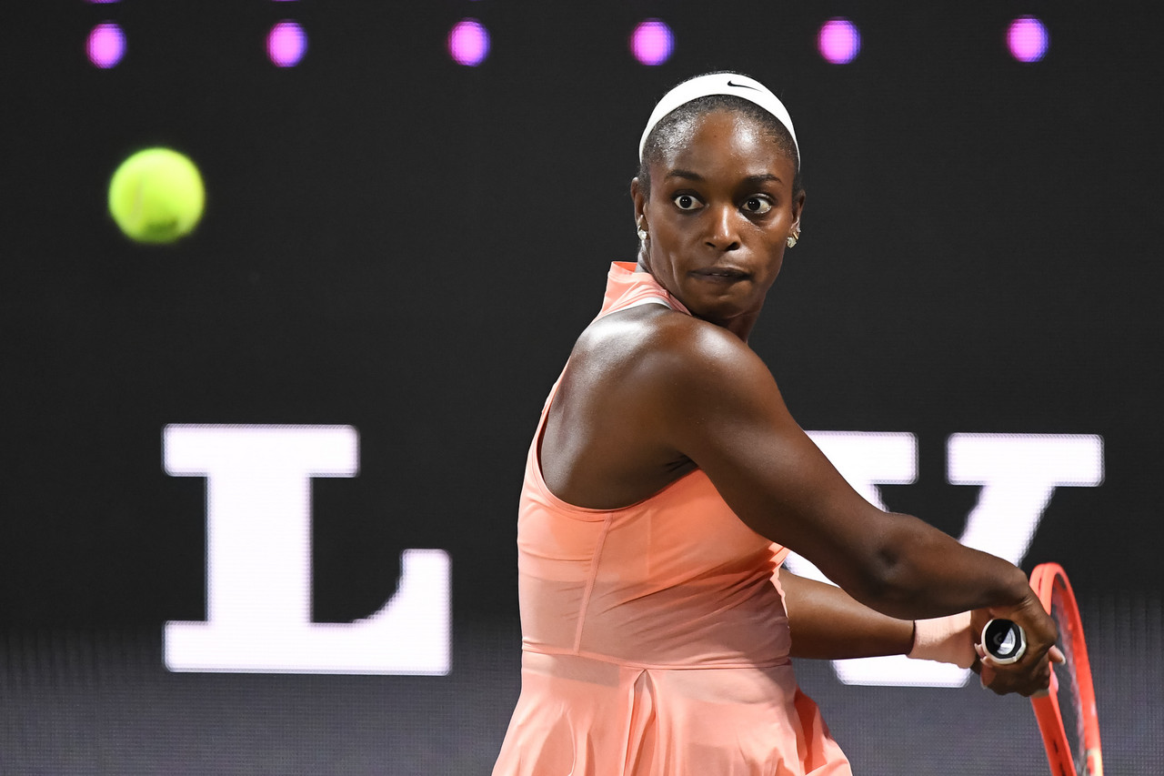 WTA Charleston: Sloane Stephens upsets Madison Keys