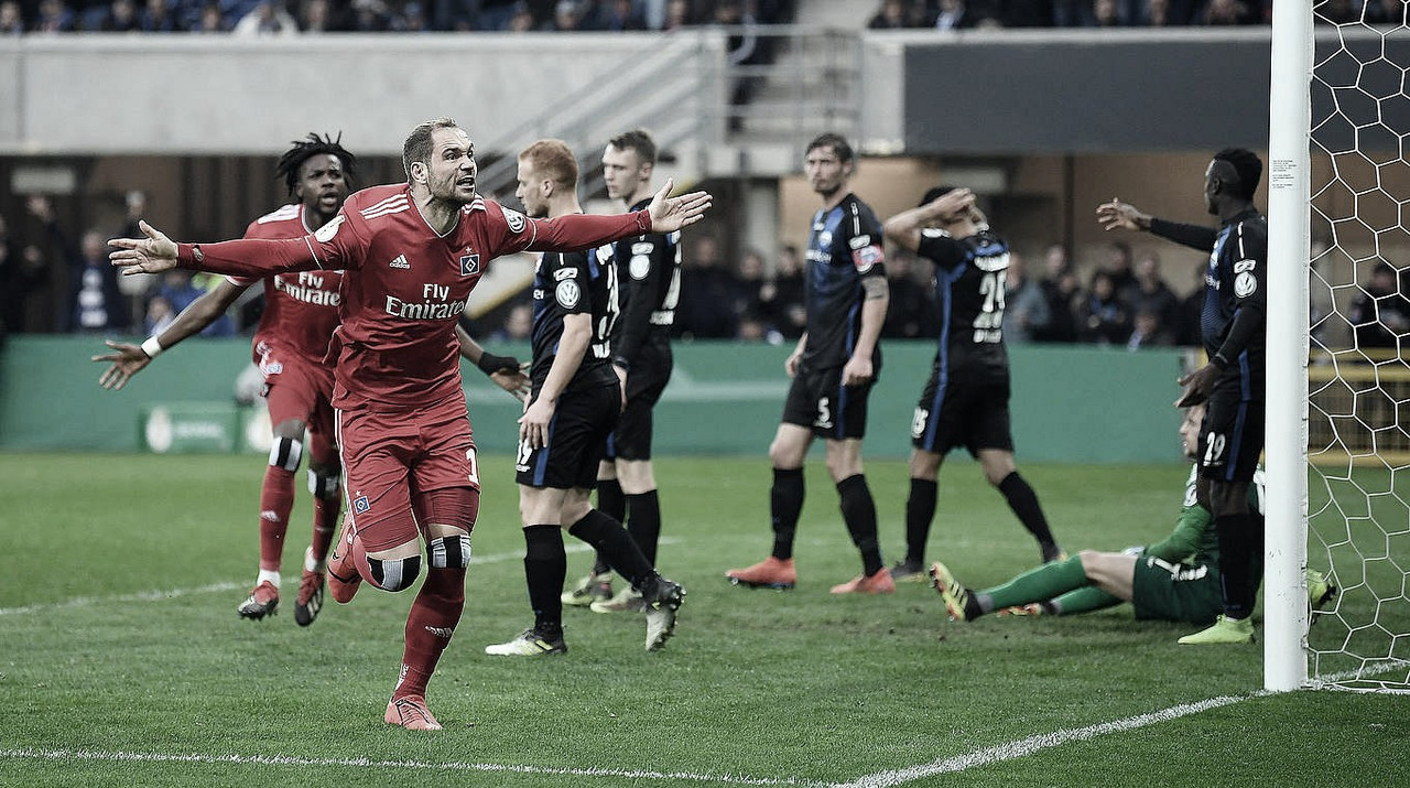 Lasogga decide, Hamburgo bate Paderborn e volta às semis da DFB-Pokal após dez anos