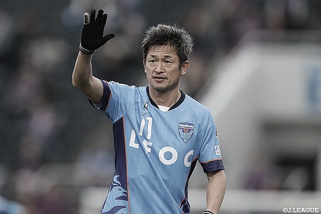 Perto dos 54 anos, Kazu Miura renova contrato com o Yokohama FC Perto dos 54 anos, Kazu Miura renova contrato com o Yokohama FC