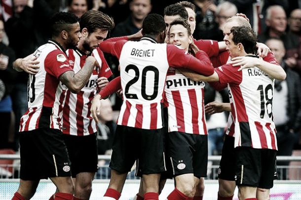 Santiago Arias marcó en la victoria del PSV