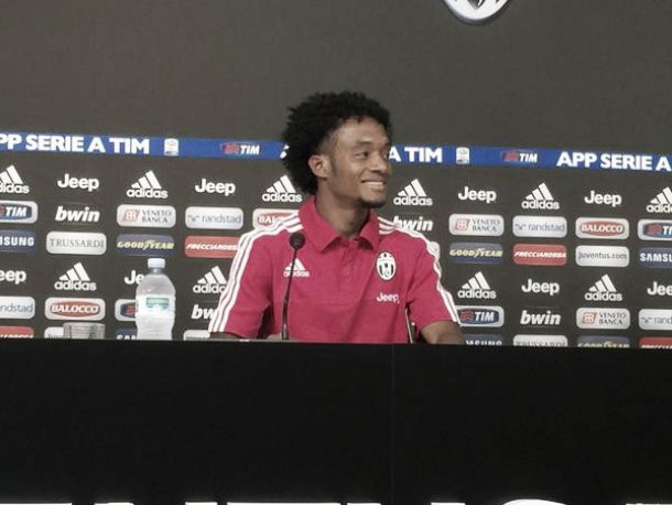 Cuadrado si presenta alla Juve: "Scelta migliore, voglio restare a lungo"