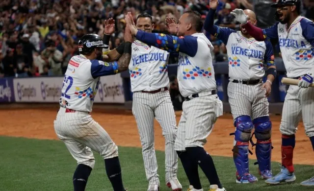 Summary and runs of Venezuela 8-6 Curacao in the Caribbean Series 2023 |  02/08/2023 - VAVEL USA