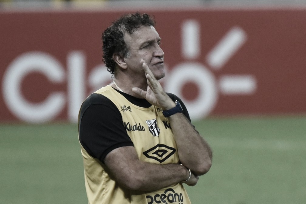 Apesar de eliminação na Copa do Brasil 2020, Cuca blinda elenco do Santos Apesar de eliminação na Copa do Brasil 2020, Cuca blinda elenco do Santos