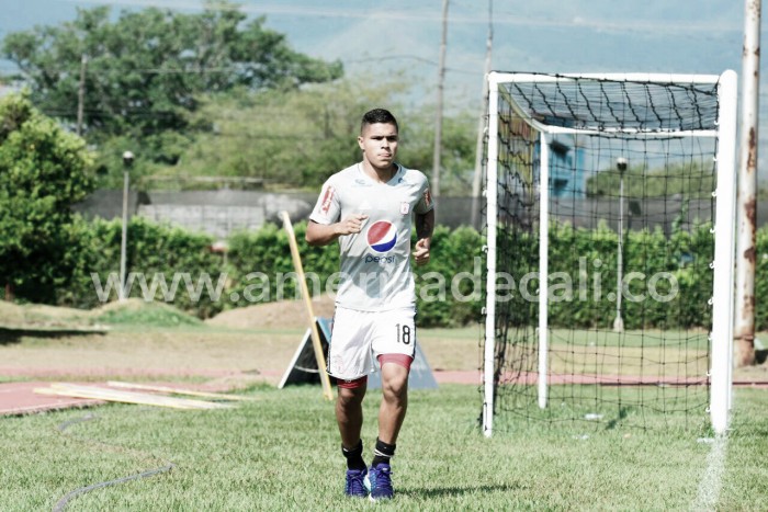 Juan Camilo Hernández, novedad del América para recibir a Jaguares