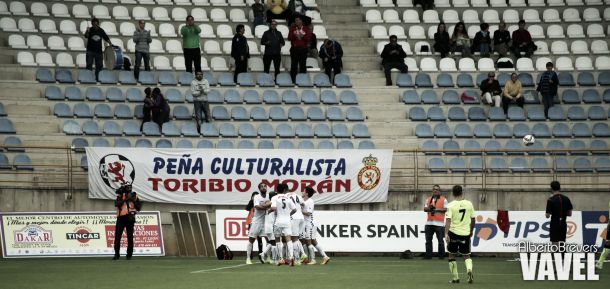 Fotos e imágenes del Cultural y Deportiva Leonesa - CD Lealtad; 7ª jornada del Grupo I de Segunda División B