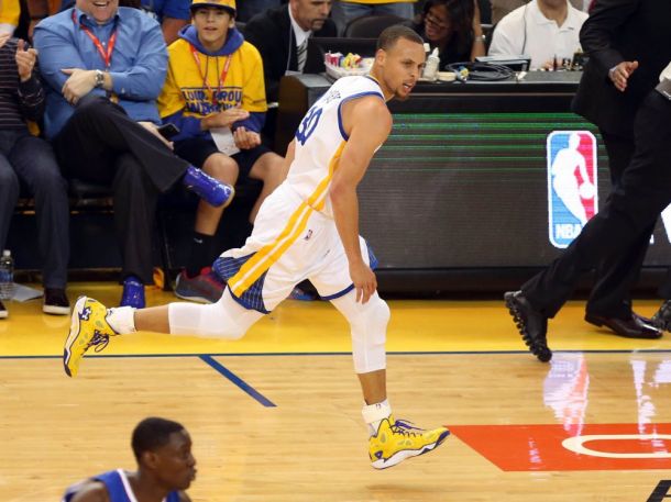 Is Stephen Curry The Frontrunner For MVP?