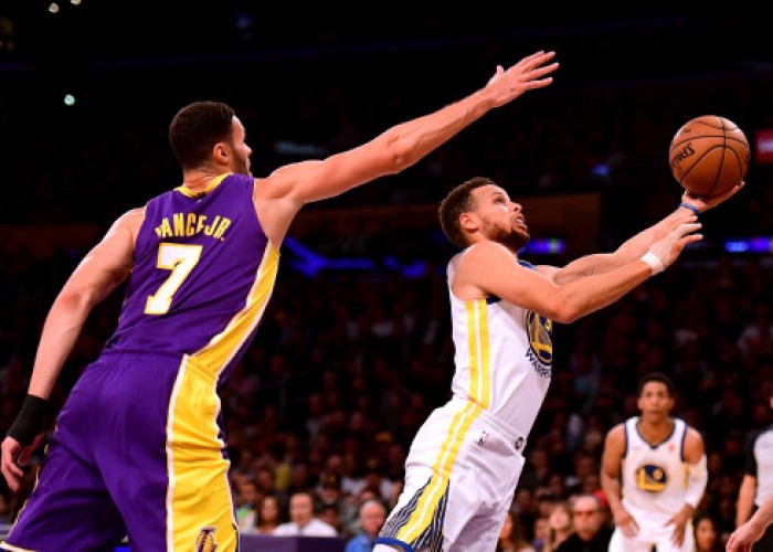 Destaques NBA: Warriors levam a melhor no prolongamento