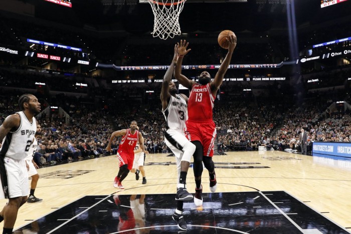 NBA - I Clippers asfaltano Portland, Harden guida i Rockets alla vittoria contro gli Spurs