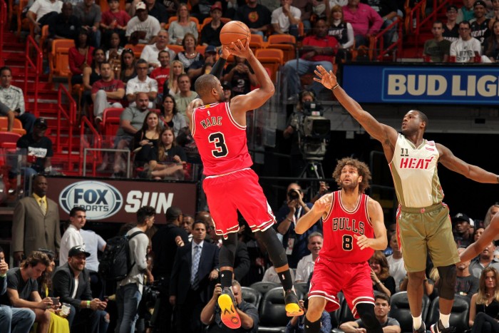 NBA, Chicago batte Miami al fotofinish (98-95)