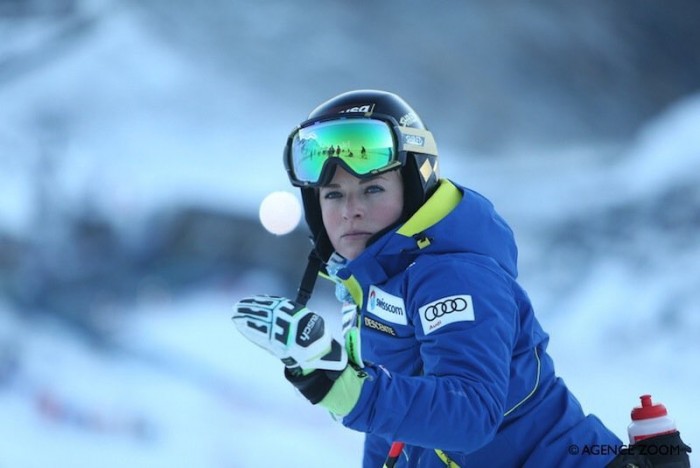 Sci Alpino - Lake Louise, Lara Gut domina la prima prova