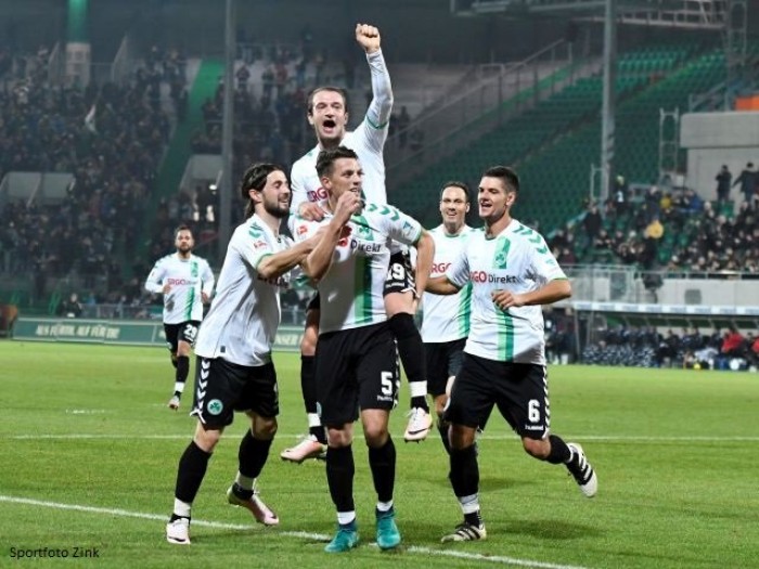 Spvgg Greuther Furth 2 1 Arminia Bielefeld Zlatko Tripic Last Miunte Winner Gives Radoki First Win Vavel International