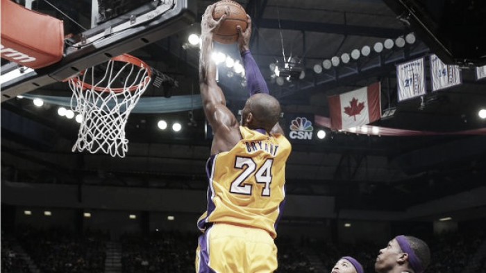 Kobe Bryant se torna o terceiro jogador na história da NBA a atingir 33 mil pontos