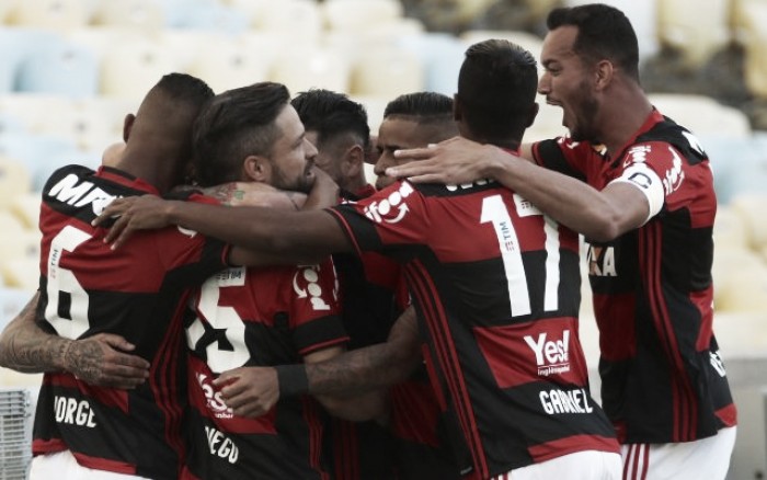 Flamengo bate o Santos e assume vice-liderança do Brasileirão