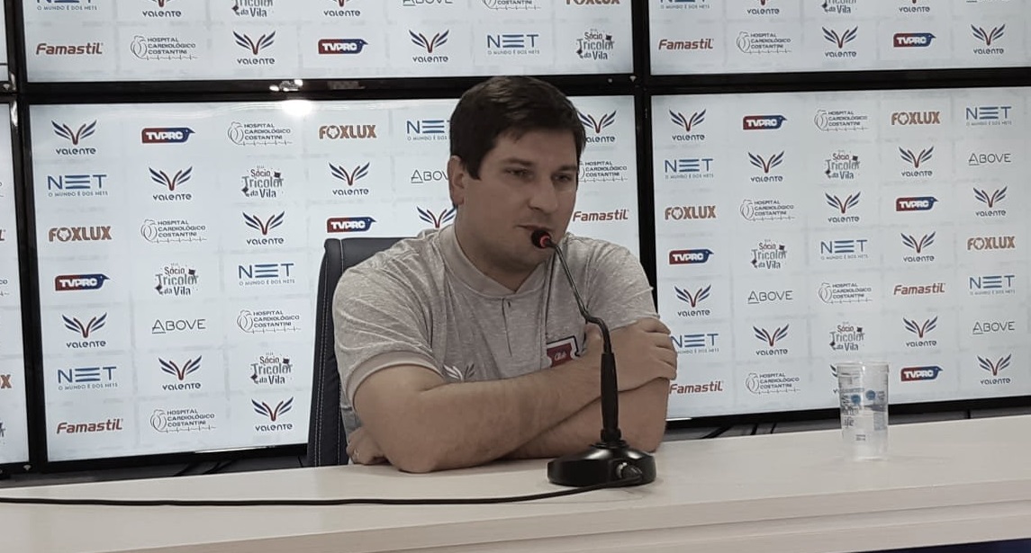 Matheus Costa elogia equipe após vitória fora de casa e revela tática diferente antes da partida Matheus Costa elogia equipe após vitória fora de casa e revela tática diferente antes da partida