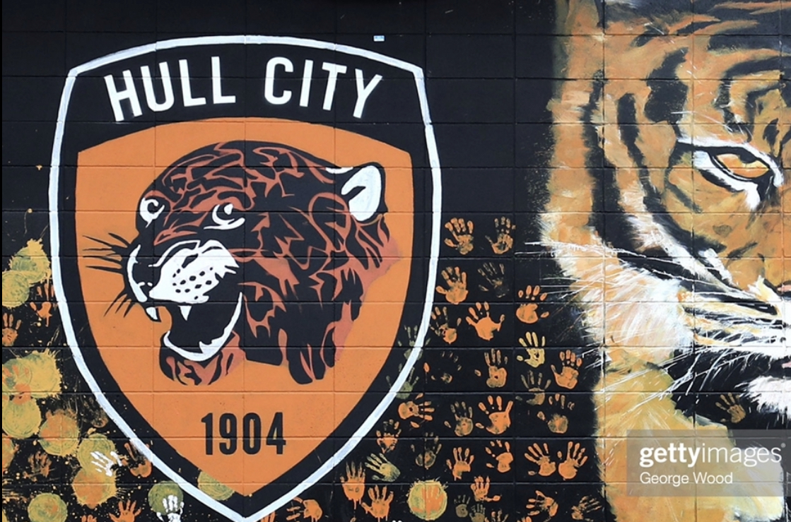 Hull City tie five youngsters down to professional deals