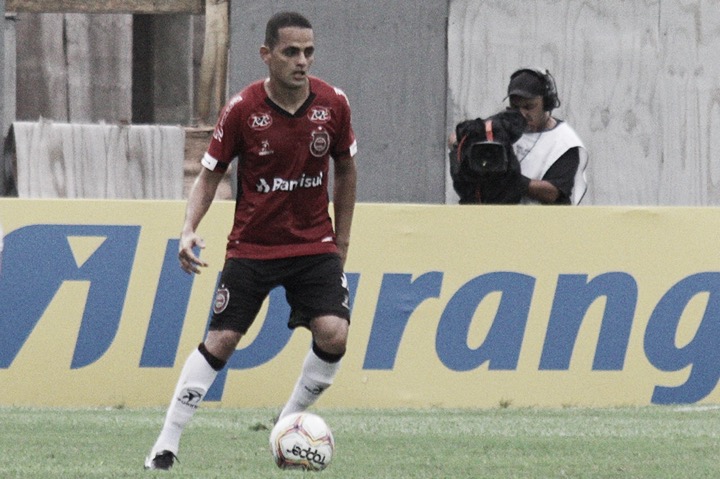 Volante do Brasil de Pelotas, João Ananias crê em 'fome de bola' na retomada da temporada