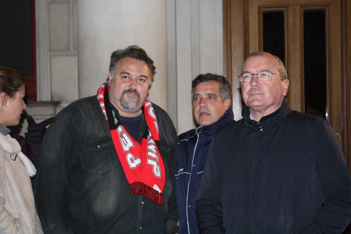 El Ayuntamiento 'rompe' con el CF Reus y le reclama 200.000 euros El Ayuntamiento 'rompe' con el CF Reus y le reclama 200.000 euros