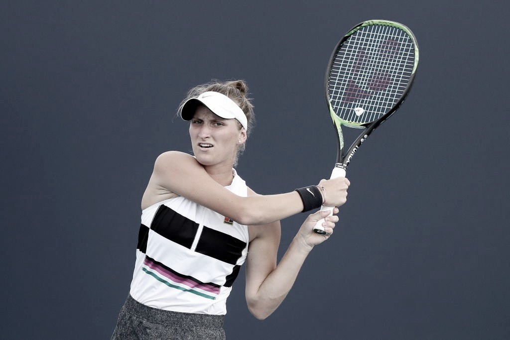 Vondrousova passa fácil por Kuznetsova e segue firme em Istambul Vondrousova passa fácil por Kuznetsova e segue firme em Istambul