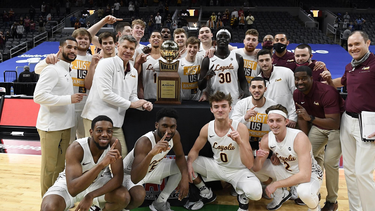 Missouri Valley championship game LoyolaChicago holds off Drake to