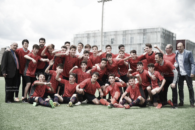 Sergi Milà: "Tenemos en la casa un grupo de entrenadores de
un nivel altísimo" Sergi Milà: "Tenemos en la casa un grupo de entrenadores de
un nivel altísimo"