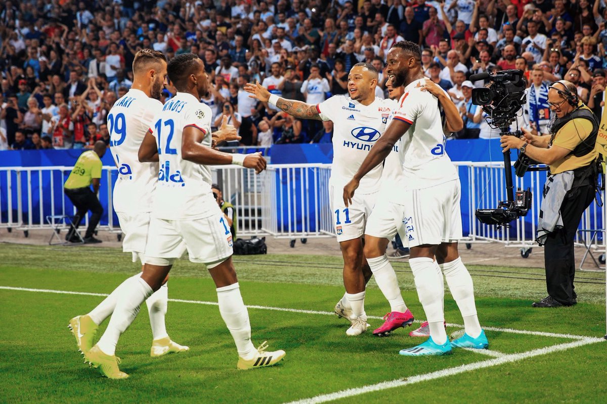 Ligue 1-Prima sconfitta per il PSG e il Lione scappa in fuga