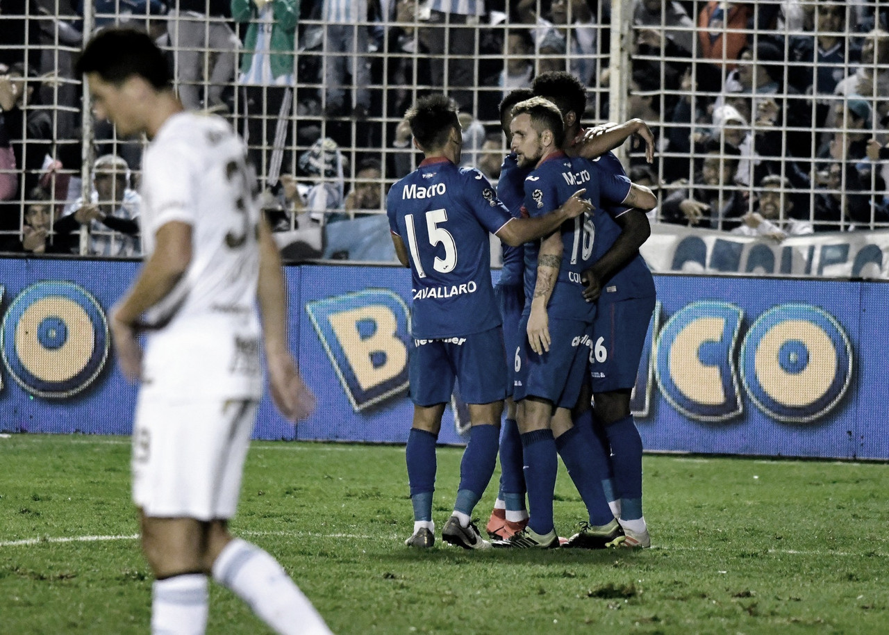 Tigre le ganó 1-0 a Atlético Tucumán y se metió en la final de la Copa de la Superliga Tigre le ganó 1-0 a Atlético Tucumán y se metió en la final de la Copa de la Superliga