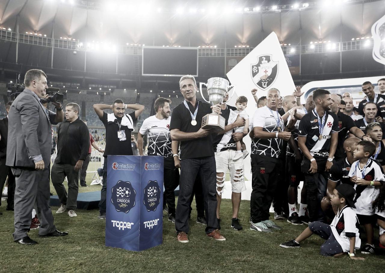 Campello celebra título da Taça Guanabara e fala em mudança de 2018 para 2019 Campello celebra título da Taça Guanabara e fala em mudança de 2018 para 2019