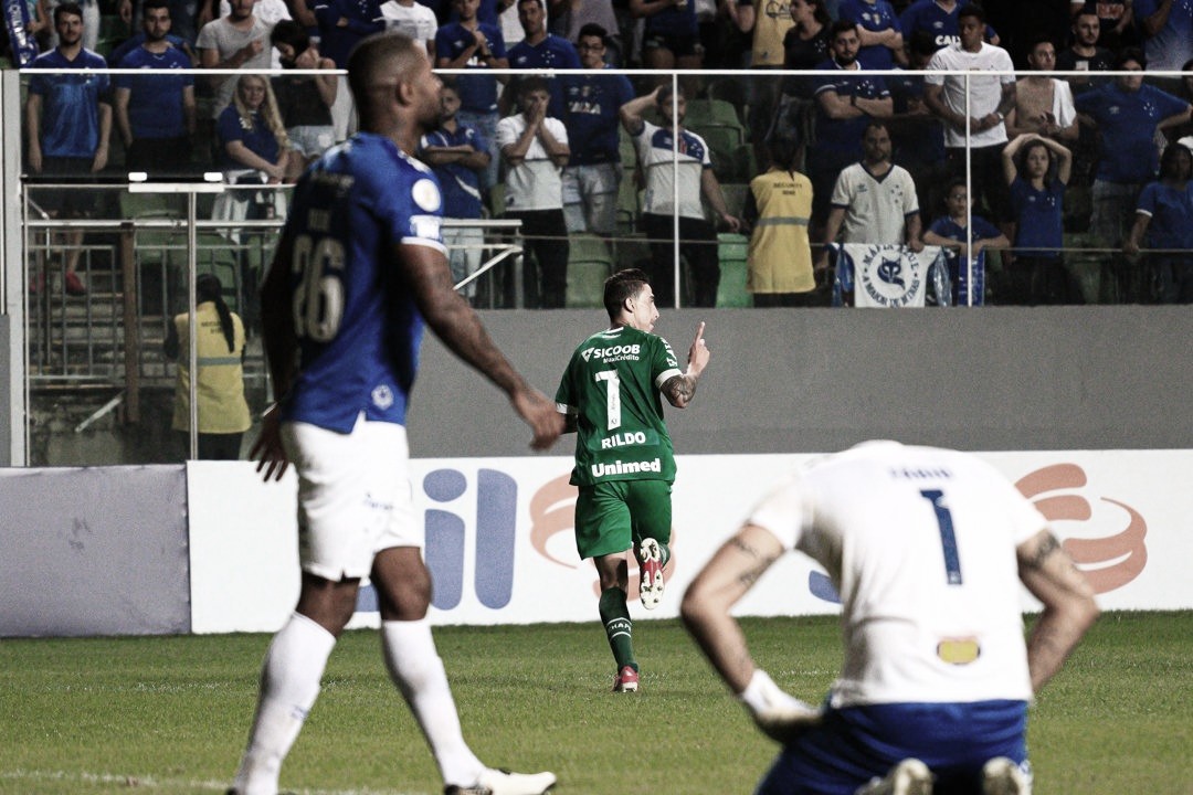 Com gol de Diego Torres, Chapecoense bate Cruzeiro fora de casa pelo Campeonato Brasileiro