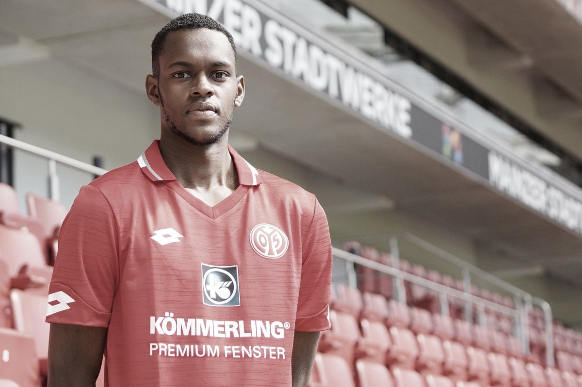 Edimilson Fernandes, ex-Fiorentina, é o novo reforço do Mainz 05 Edimilson Fernandes, ex-Fiorentina, é o novo reforço do Mainz 05
