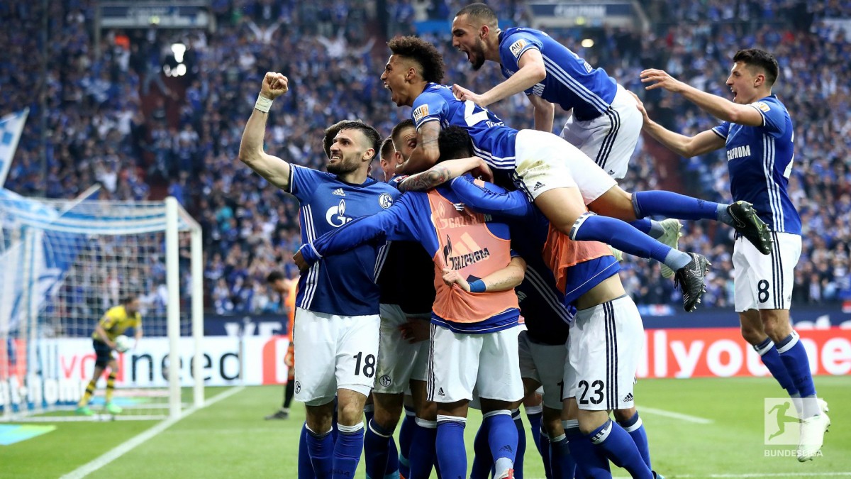 Bundesliga - Konoplyanka e una magia di Naldo regalano il derby allo Schalke: BVB battuto 2-0