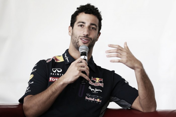 Daniel Ricciardo: "Con un motor Mercedes habríamos ganado carreras"