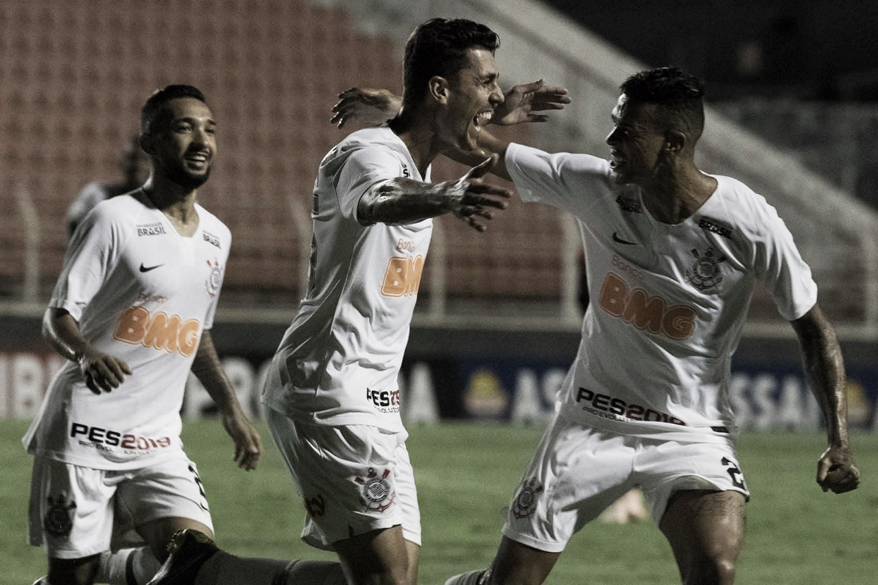 Danilo Avelar volta a marcar, Corinthians vence em Itu e espera Ferroviária no mata-mata