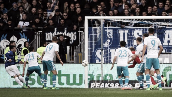 Virtual rebaixado, Darmstadt supera Schalke com gol nos acréscimos