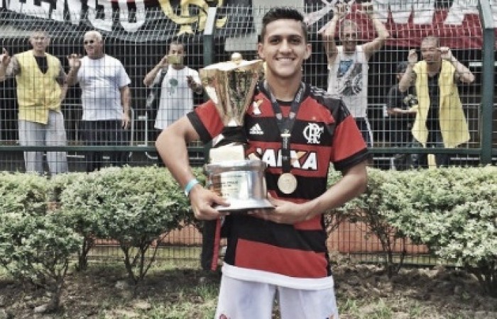 Campeão da Copinha com o Flamengo retorna ao Volta Redonda após empréstimo Campeão da Copinha com o Flamengo retorna ao Volta Redonda após empréstimo