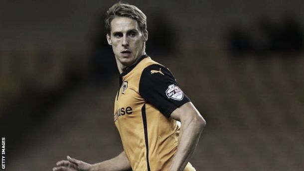 Edwards commits to Wolves