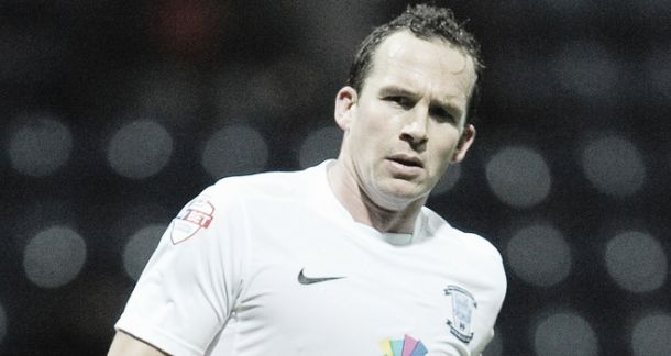 Kevin Davies in talks over Preston coaching role