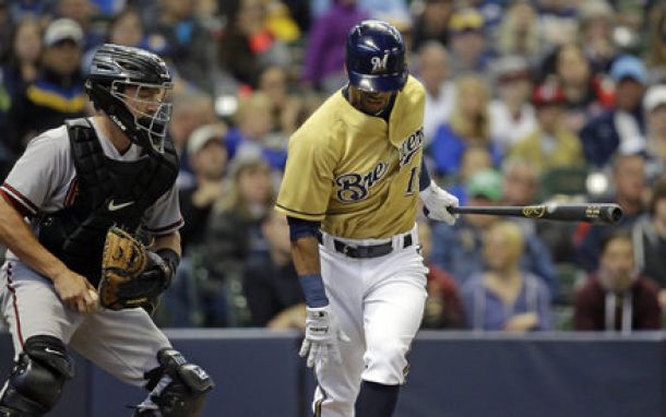 Milwaukee Brewers' Khris Davis Will Have Knee Surgery