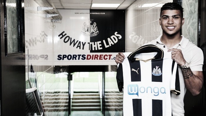 Newcastle United confirm DeAndre Yedlin signing