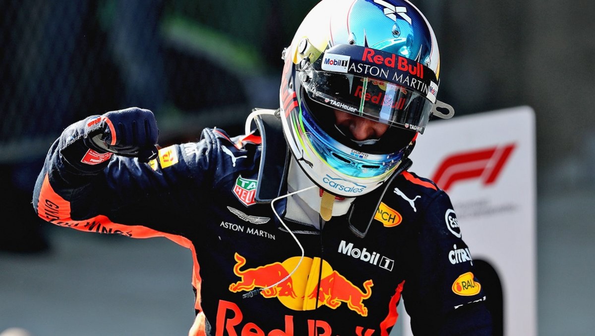 Formula 1 - Ricciardo sorprende tutti in Cina, ma Verstappen sperona Vettel!
