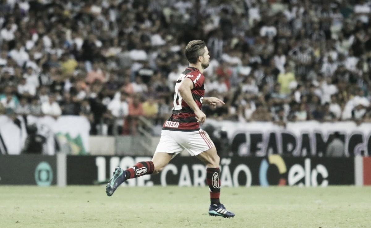 Com lesão no joelho direito, Diego desfalca Flamengo contra Ponte Preta