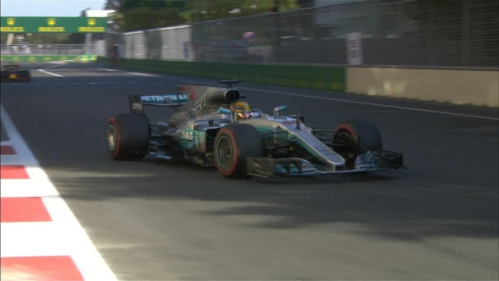 F1, GP Azerbaijan - La Mercedes fa paura, Ferrari a 1 secondo