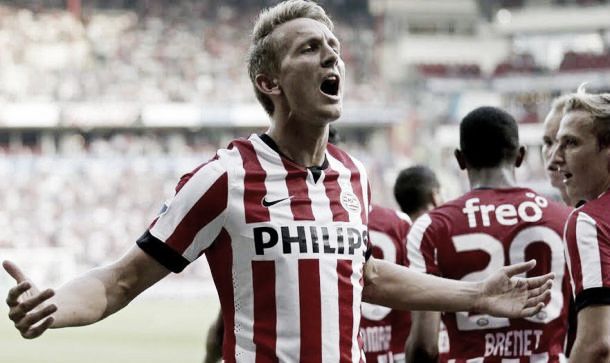 El PSV vence al colista y aumenta su ventaja a 14 puntos