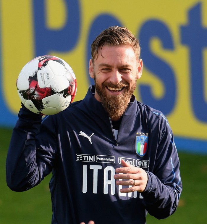 Italia, De Rossi: "Non ci dovranno tremare le gambe con la Svezia"