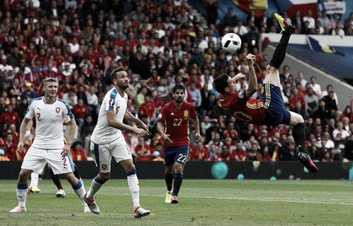 Media hora para Aduriz en el debut de España en la Eurocopa Media hora para Aduriz en el debut de España en la Eurocopa